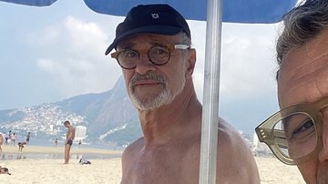 Discreto, Marcos Caruso curte praia com o maridão em registro raro: "Casalzão" - Reprodução/Instagram