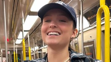 Larissa Manoela se arrisca no metrô com bolsa de R$ 13 mil - Reprodução/Instagram