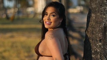 A cantora MC Mirella arrasa de biquíni em cliques exibindo barrigão de oito meses; confira - Reprodução/Instagram
