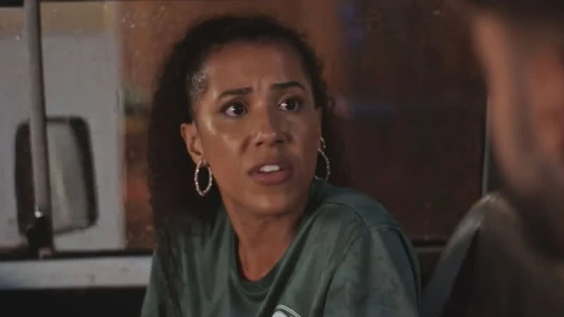 Família É Tudo: Com medo da morte, Andrômeda decide se declarar - Reprodução/TV Globo
