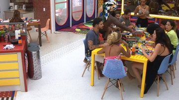 BBB22: Brothers excluem Naiara Azevedo do almoço e dividem opiniões - Reprodução/Globo