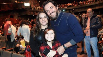 Rodrigo Lombardi leva a família para ver a peça 'Les Misérables' - Marcos Ribas/Brazil News