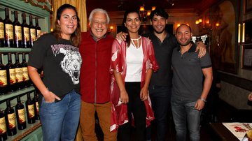 Antônio Fagundes e os filhos Dinah, Diana, Bruno e Antônio - Brazil News