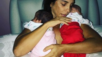 Ivete Sangalo com as gêmeas Marina e Helena - Reprodução/Instagram