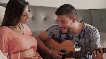 Arthur Aguiar anuncia gravidez de Mayra Cardi - Reprodução/Instagram