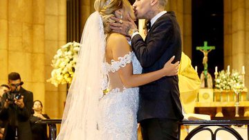 Com luxo, Lexa e MC Guimê se casam na Catedral da Sé - Manuela Scarpa/Brazil News