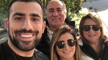Kaysar e a família - Reprodução / Instagram