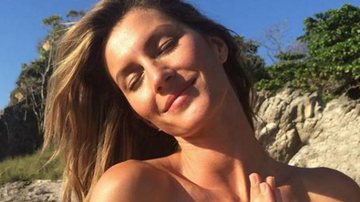 Gisele Bündchen surge completamente nua e exibe bumbum perfeito - Reprodução / Instagram