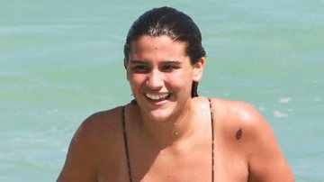 Giulia Costa renova o bronze e exibe corpão poderoso em micro biquíni - Dilson Silva / AgNews