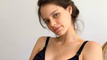 Laura Neiva exibe barrigão de grávida de oito meses e fãs se derretem - Reprodução/Instagram