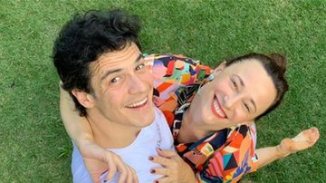 Esposa de Mateus Solano, Paula Braun assume o cabelo cacheado - Instagram