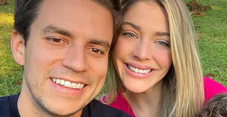 A atriz usou as redes sociais para comemorar a data especial ao lado do marido, Leonardo Martins - Reprodução/Instagram