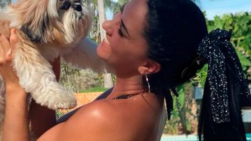 Noiva de Zezé, Graciele Lacerda posa em clique sem retoques de biquíni e comenta estrias - Reprodução/Instagram