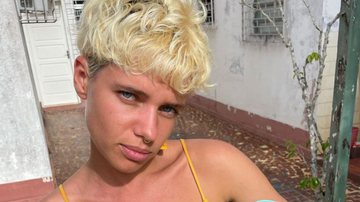 Bruna Linzmeyer exibe virilha peludíssima em clique de biquíni e fãs reagem: "Mata virgem" - Reprodução/ Instagram