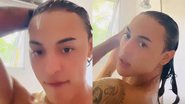 Pabllo Vittar exibiu o cabelão ao natural em um vídeo onde surge tomando banho - Reprodução/Instagram