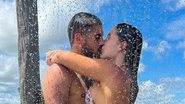 Zé Felipe acaricia bumbum de Virginia Fonseca em clique quente no chuveiro: "Sorte" - Reprodução/ Instagram