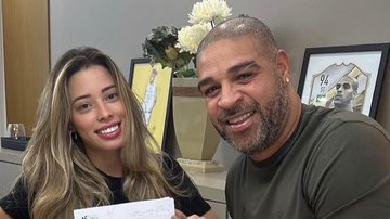 Adriano Imperador se casa no civil com Micaela Mesquita: "Enfim, casados" - Reprodução/Instagram