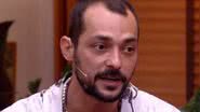 Eduardo Sterblitch choca ao mostrar tatuagem com rosto de ator: "Especial" - Reprodução/ Globo