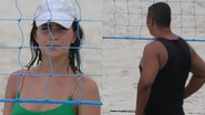 Jade Picon é blindada por guarda-costas em dia de praia - AgNews/Dilson Silva