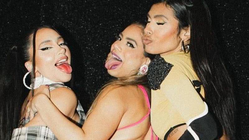 Surra de bumbum! Lexa, Pocah e Tainá Costa mostram retaguardas de roupa cavada - Reprodução/Instagram