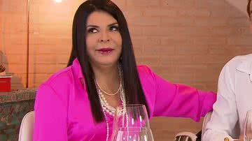Sincera, Mara Maravilha desabafa sobre sexualidade do marido no 'Fofocalizando': "Qual o problema?" - Reprodução/SBT
