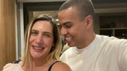Thiago Oliveira e a esposa se dividem sobre aparência da filha: "Difícil decifrar" - Reprodução/ Instagram