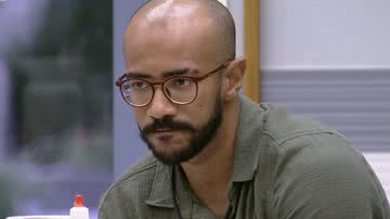 BBB23: Ricardo recebe alfinetada de ex-aliados e debocha: "Tô gostando" - Reprodução/TV Globo