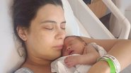 A apresentadora Michelle Loreto mostra momento de amor com filha recém-nascida, Aurora: "A paz mais profunda" - Reprodução/Instagram
