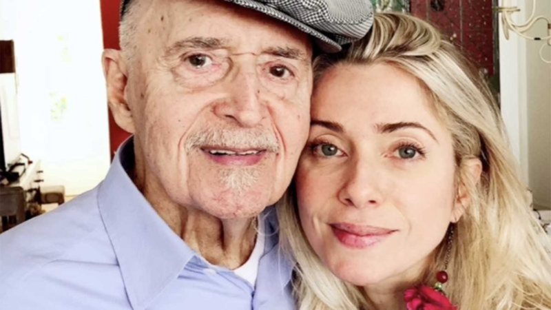 Leticia Spiller se despede do pai após falecimento aos 98 anos: "Esteja em paz" - Reprodução/Instagram