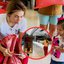 A influenciadora Virginia Fonseca faz shopping abrir mais cedo para compras com filha mais velha, Maria Alice; veja vídeo