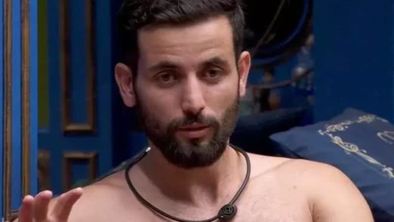 Matteus arremata Poder Curinga - Reprodução/ TV Globo