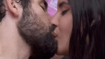 BBB24: Isabelle e Matteus dão beijão de língua às escondidas: "Deu até vontade" - Reprodução/Globo