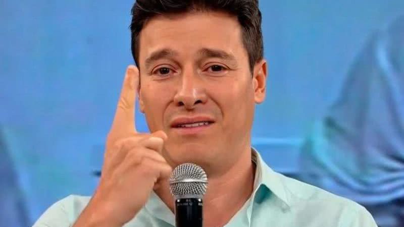 Telespectadora exige demissão de Rodrigo Faro ao vivo: "É para tirar" - Reprodução/Record
