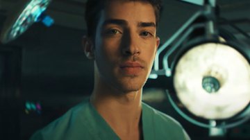 Manu Ríos no trailer de Respira - Reprodução/Netflix