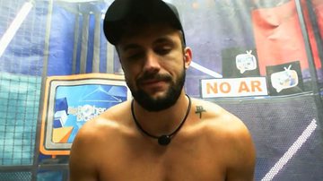 BBB21: Arthur demonstra apoio a Viih Tube mesmo depois de ter votado: "Achei que ia ser feito a mesma coisa comigo" - Reprodução/TV Globo