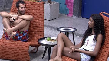 Gilberto revela a Camilla que pretende votar nela no BBB21 - Reprodução/TV Globo