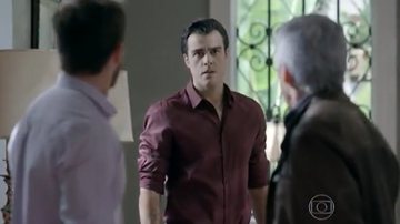 O playboy ficará surpreso com a discussão e será engando pelo casal; confira! - Reprodução/TV Globo