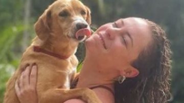 Paolla Oliveira e seu cãozinho de estimação - Reprodução/Instagram