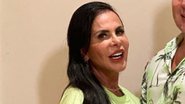 Aos 62 anos, Gretchen empina o bumbum com shortinho jeans: "Auge da beleza" - Reprodução/TV Globo