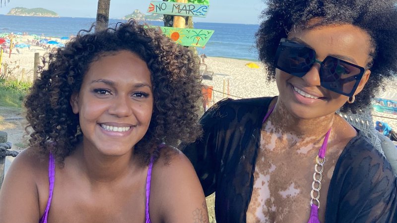 Natália e Jessilane resolveram curtir uma tarde na praia juntas após o fim do BBB22 - Reprodução/Instagram