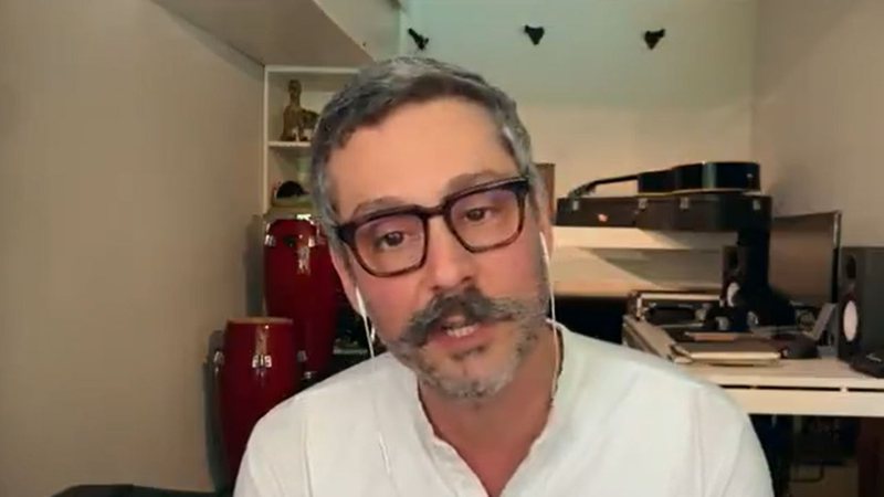 Alexandre Nero lamenta falta de contato com colegas nas gravações da novela durante a pandemia: "Um sofrimento" - Reprodução/TV Globo
