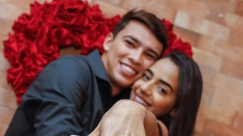 Aos 21 anos, Mirella Santos, do 'Ilha Record', se casa com surfista Gabriel Farias: "Vamos construir uma família linda" - Reprodução/Instagram