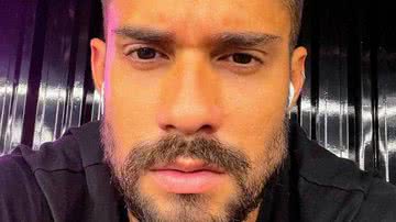 Sem barba e com rosto fino, ex-BBB Bil Araújo choca a web ao mostrar registro de antes da harmonização facial - Reprodução/Instagram