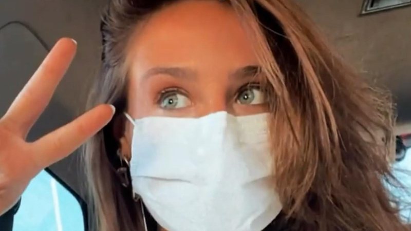 Bruna Griphao é detonada após ser vacinada contra a Covid-19 e rebate: “Vou orar por você” - Reprodução/Instagram