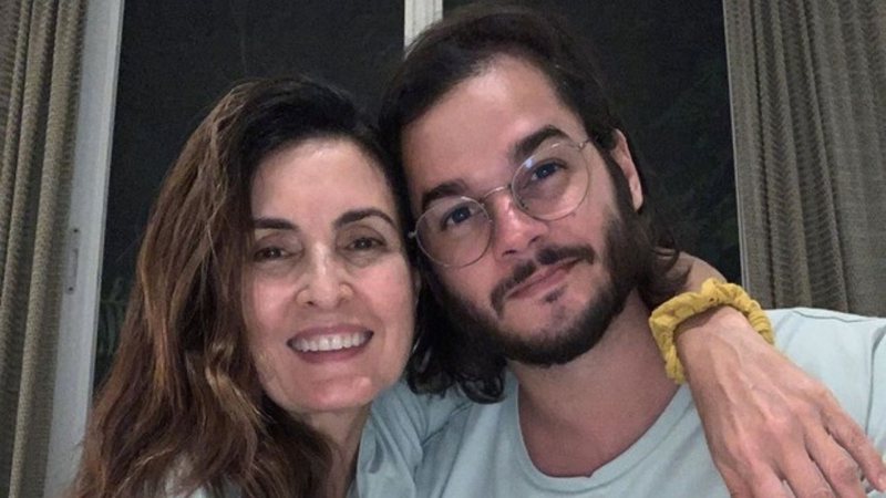Fátima Bernardes vai ao aniversário da sogra e surge em foto com a família de Túlio Gadêlha: "Registro maravilhoso" - Reprodução/Instagram