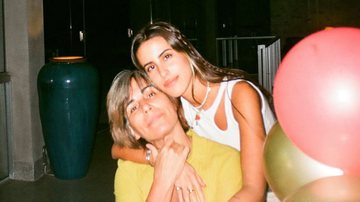 Gloria Pires posa ao lado da filha, Ana Morais, e beleza e semelhança chamam atenção - Instagram
