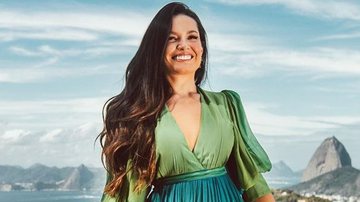Juliette Freire posa com vestido rodado e sorri à toa - Reprodução/Instagram