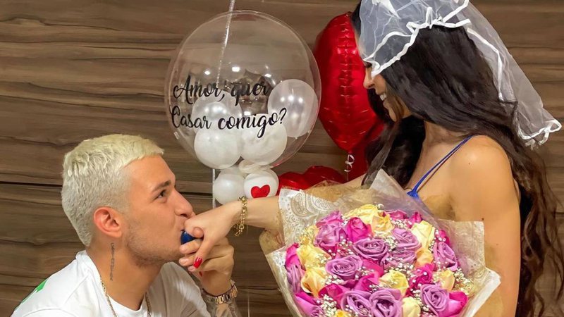 Noivos! MC Gui arma surpresa romântica e pede Beatriz Michelle em casamento: "Minha noiva" - Reprodução/Instagram