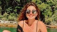 Aos 36 anos, Paula Fernandes posa de biquíni em passeio de barco: "Bela, magra e sarada!" - Reprodução/Instagram