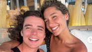 No auge da paixão, Sasha Meneghel e João Figueiredo combinam look e dão show de estilo: “Casamos para isso” - Reprodução/Instagram